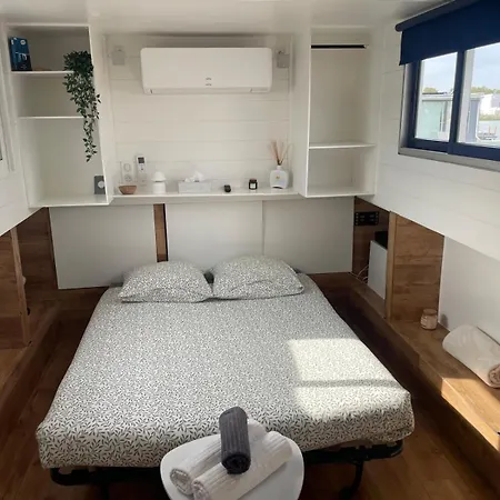 Penichette Cosy Bassins A Flots, Proche De La Cite Du Vin Bordeaux