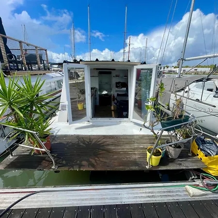 Penichette Cosy Bassins A Flots, Proche De La Cite Du Vin Botel *